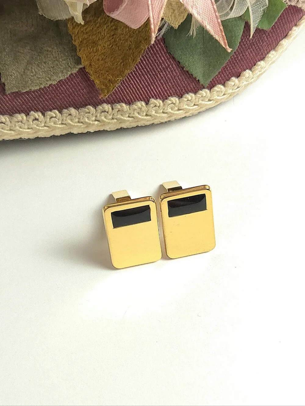 Vintage Gold Plated & Black Cuff Links Art Deco Style Cuff Links